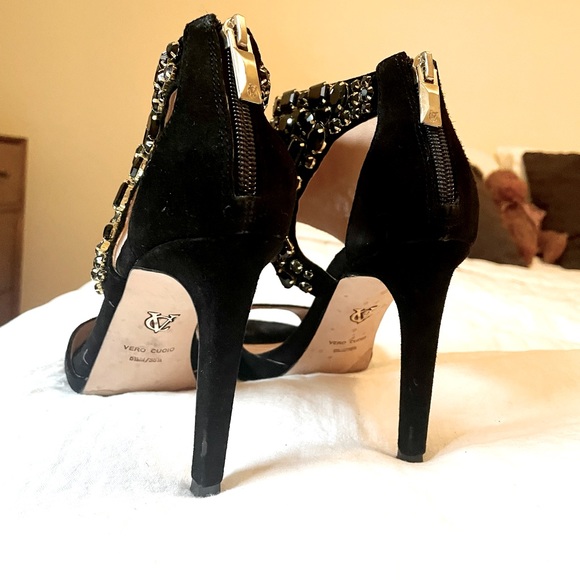 Vince Camuto Signature Brandie Heels - Picture 5 of 8